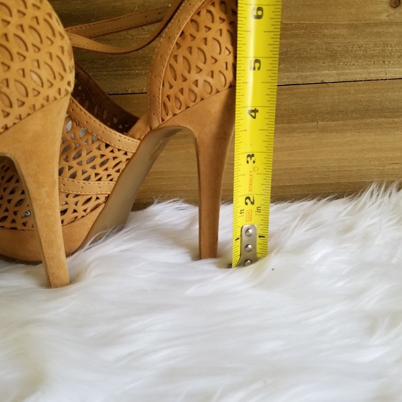 BCBG ANJA GENERATION HEELS - Picture 8 of 8